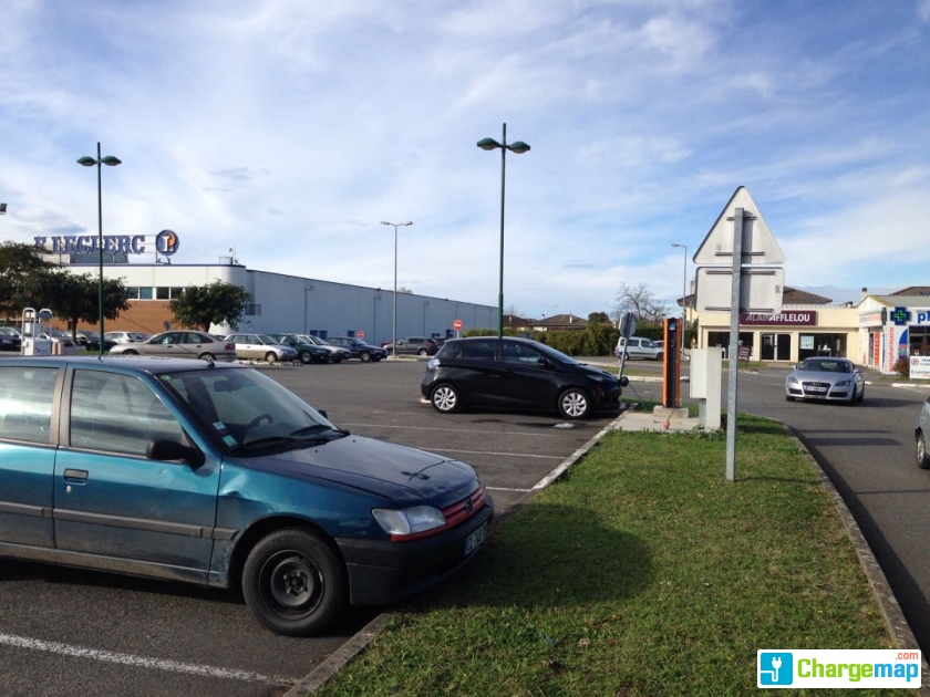 Leclerc Oloron Ste Marie (Station Service) charging station in