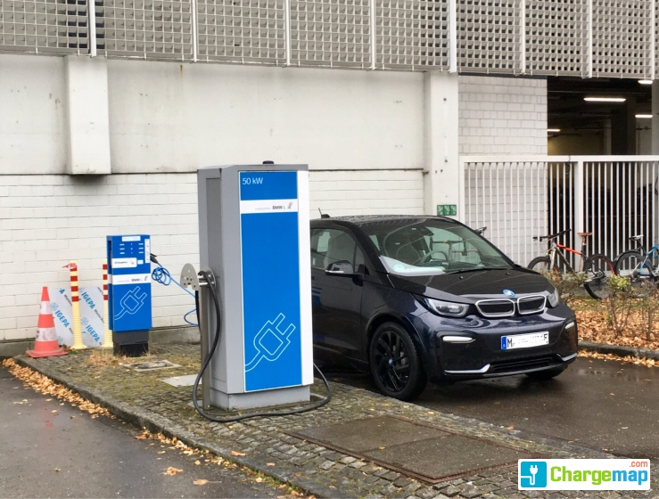 Chargenow Ladestation Bmw Ag Fiz Quick Charging Station In München