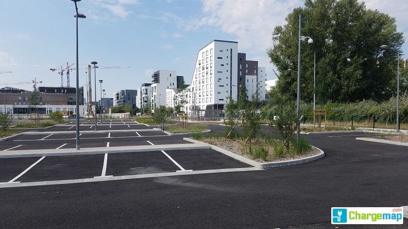 Parc Relais 40 Journaux Charging Station In Bordeaux