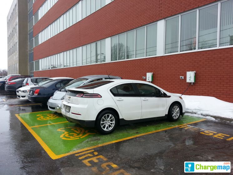 Intact Assurance borne de charge à SaintHyacinthe