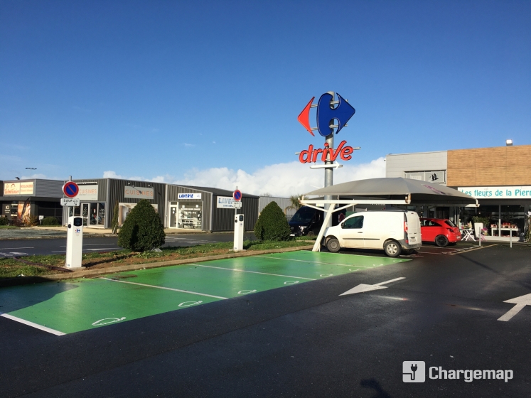 Carrefour Market Ferrières D'aunis : charging station in Ferrières, France