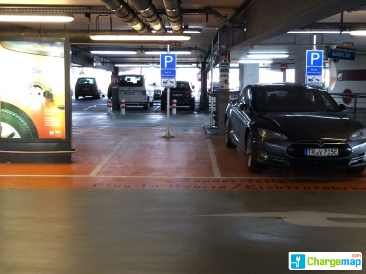 Parken T2 München Flughafen P20 de.chargemap.com