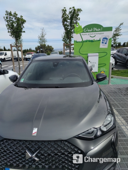 Lidl Avenue De L Homme A La Fenetre Chateauneuf Les Martigues Borne De Recharge A Chateauneuf Les Martigues