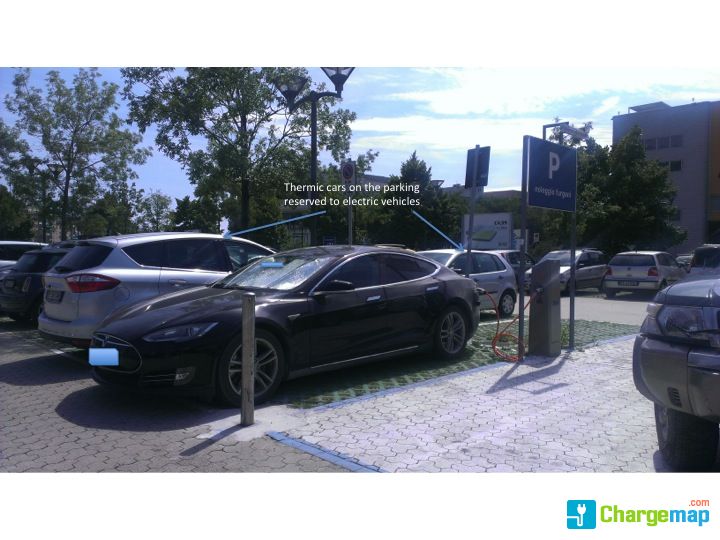Ikea Genova Charging Station In Genova