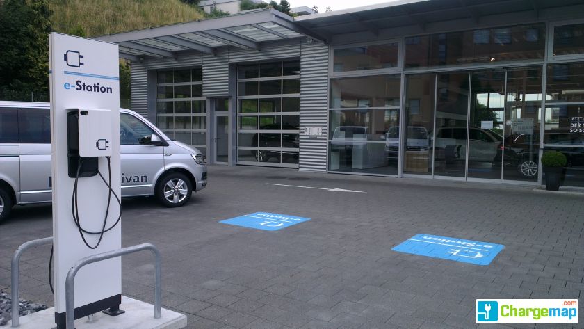 Kreuz Garage Willisau - Howie Maxwell