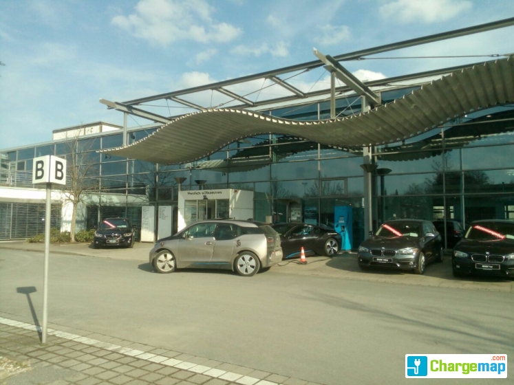ChargeNow Ladestation BMW Niederlassung Hannover Schnellladestation