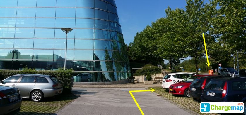 Ford Forschungszentrum chen Mitarbeiter Ladesaule Charging Station In chen