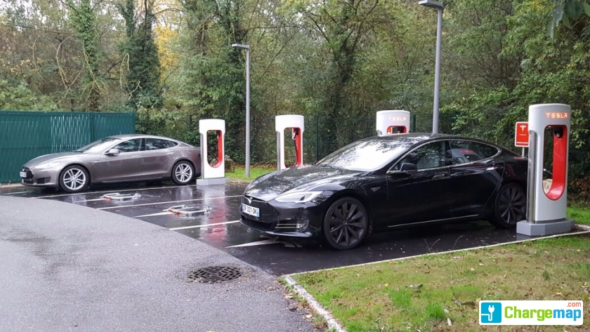 Tesla Supercharger - Novotel Aix en Provence Pont de l'Arc ...